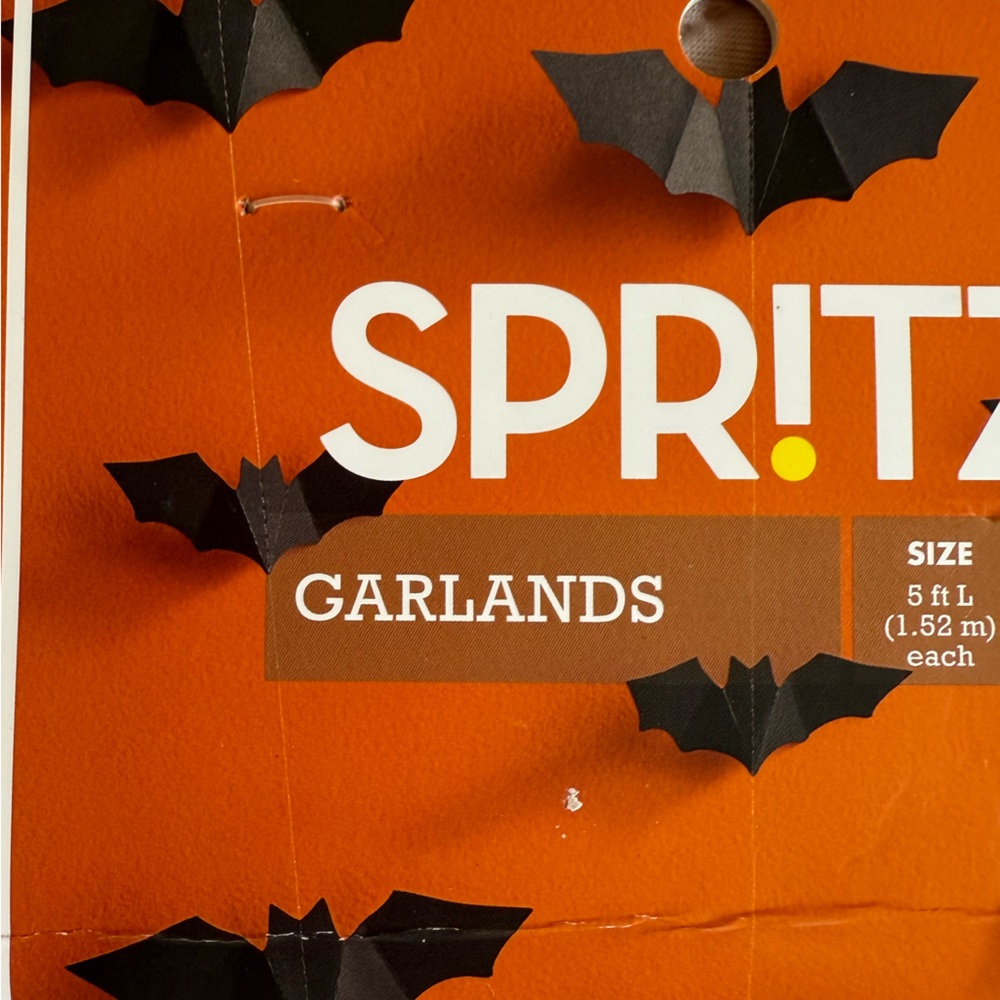 Target Spritz Bat Garland - Picture 3 of 5